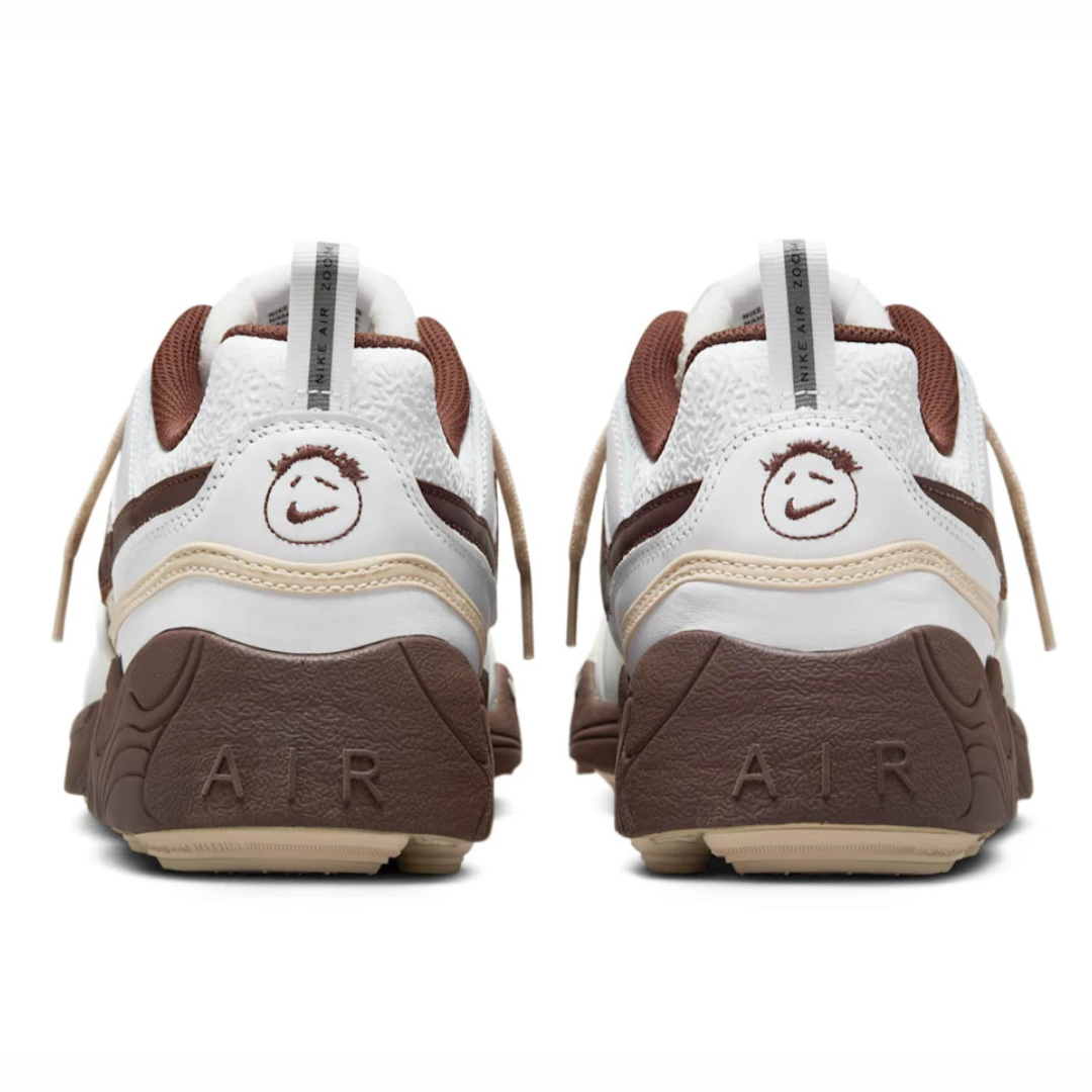 Travis Scott x Nike Zoom Field Jaxx Light Chocolate EU 45