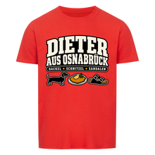 Dieter aus Osnabrück T-Shirt – Dackel, Schnitzel & Sandalen – rot